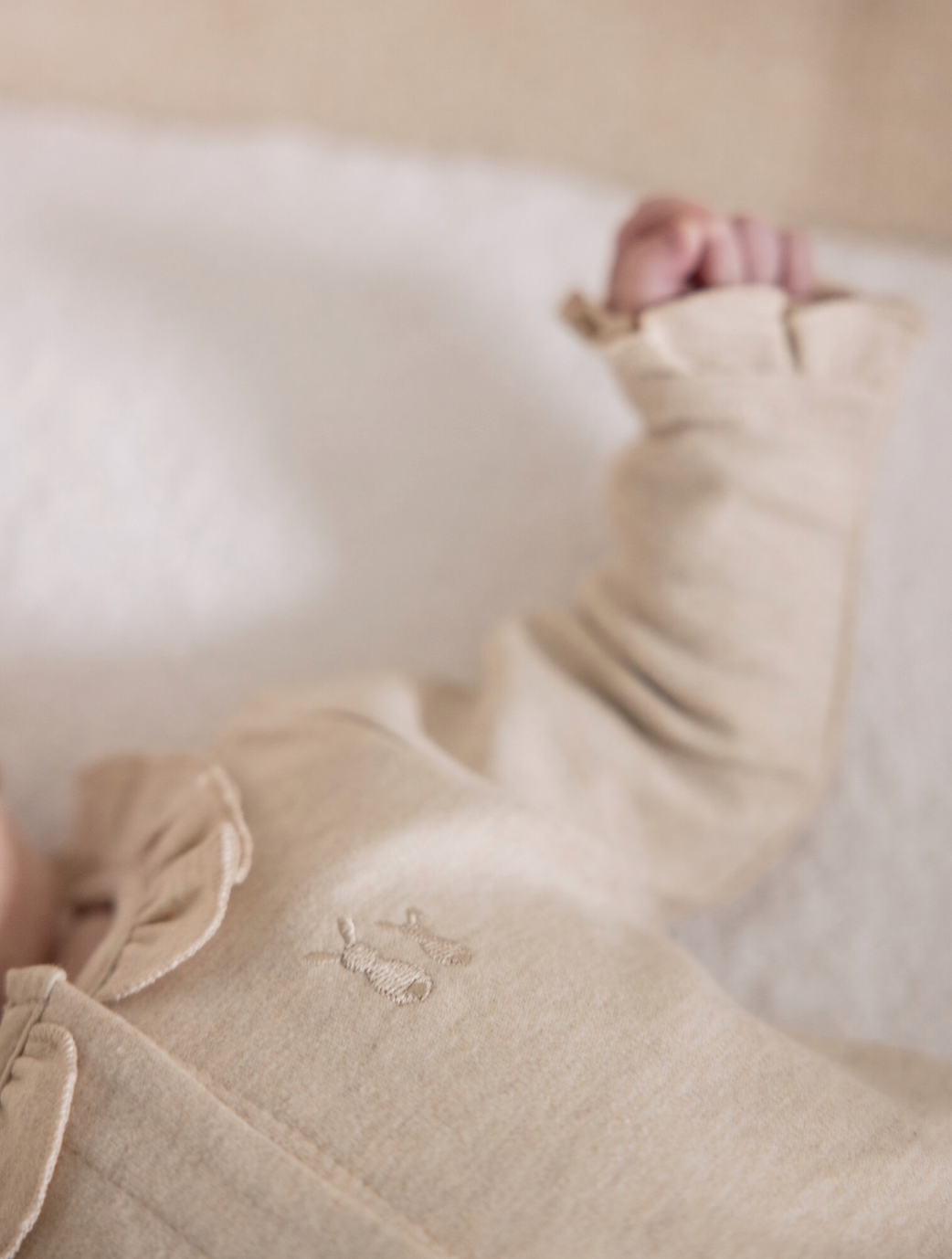 Babypakje Sand met ruffles - 1 maand - Poetree Kids